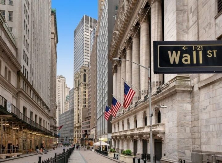 US Stocks Open Lower, Nasdaq Down Over 1% - ReAlpha Tech (NASDAQ:AIRE), iLearningEngines (NASDAQ:AILE)